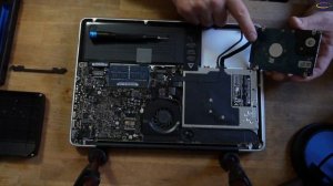 MacBook Pro - 2009 - OSX Review, SSD Upgrade, and Arch Linux