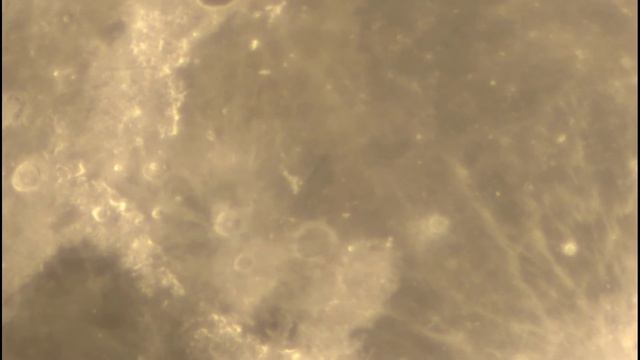 Moon - Proof if needed that its possible to do astronomy in the city смотреть онлайн