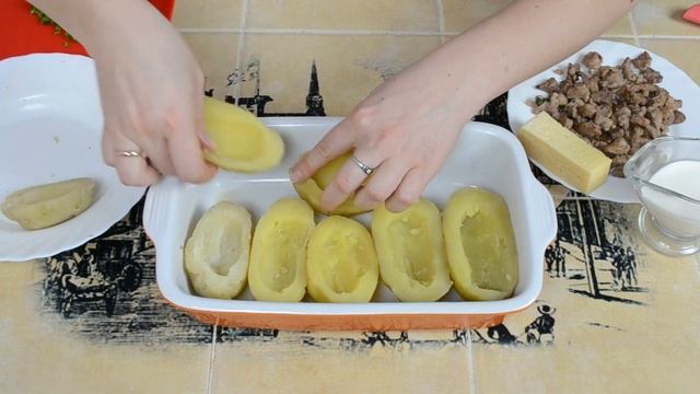 Так ВКУСНО КАРТОШКУ вы НЕ ГОТОВИЛИ никогда!!! Сытный УЖИН картошка лодочки! смотреть онлайн