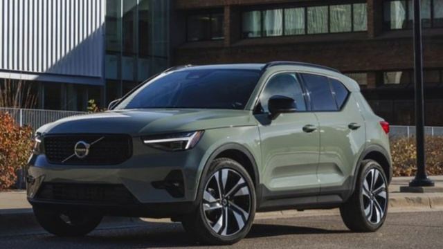 2023 Volvo XC40 Review смотреть онлайн