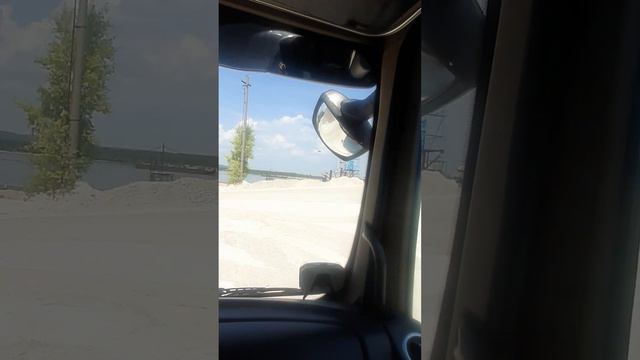 Загружаем щебень в карьере жигулевского заповедника. ТревелБлог Апраксина Лада