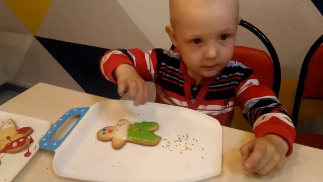 Детский мастер-класс по росписи печенья в "Кантри Чикен" г.Орел. смотреть онлайн