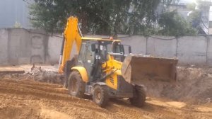 Экскаватор погрузчик Tarsus 883