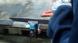 Нож из напильника. Самый простой вариант. Рабочий нож.