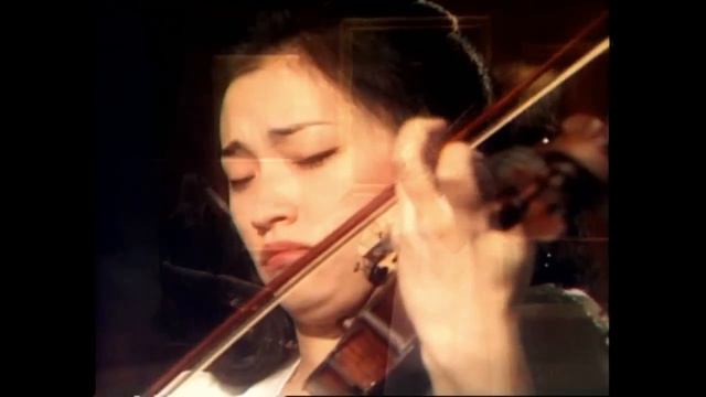 Kyung Wha Chung plays Brahms violin sonata No.3 смотреть онлайн