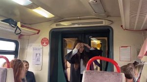 Поезд МАГИЧЕСКИЙ ЭКСПРЕСС в Хогвартс