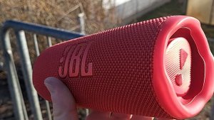 Jbl flip 6 rot bass test warping 100%.vol