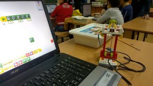 lego  урок 1 (робототехника) Лифт