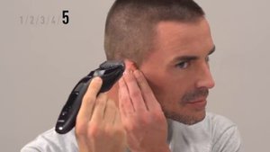 Спортивная мужская стрижка триммером Panasonic ER GC51