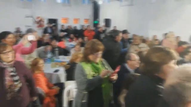 Sergio Massa junto a más de 400 jubilados