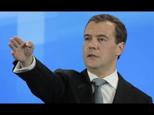 Медведев: экономика растёт вопреки санкциям