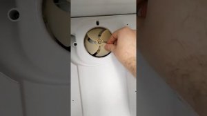 Как починить стук вентилятора холодильника Атлант XM 4425-009 ND?