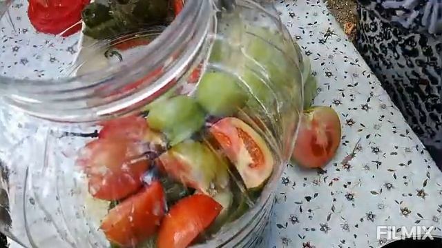 КВАШЕНЫЕ ЗЕЛЁНЫЕ ПОМИДОРЫ НА ЗИМУ С ВИНОГРАДОМ ,ЯБЛОКАМИ, СВЕКЛОЙ И БАКЛАЖАНАМИ ,ОЧЕНЬ БЫСТРЫЙ РЕЦЕ