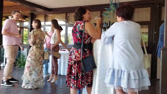 Меня пригласили на свадьбу!Как я провел 24 часа в коттеджном посёлке на свадьбе тетиной сестры!
