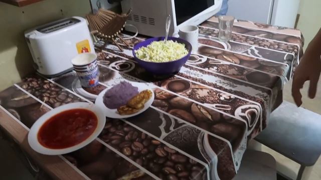 VLOG Вывезли мебель освободили зал. У Вики ранение. Назар готовит вкусняшку