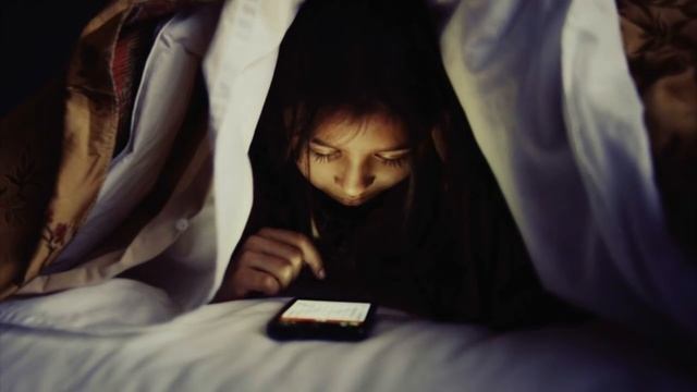 СТРАШИЛКИ НА НОЧЬ - Друг по переписке в Skype смотреть онлайн