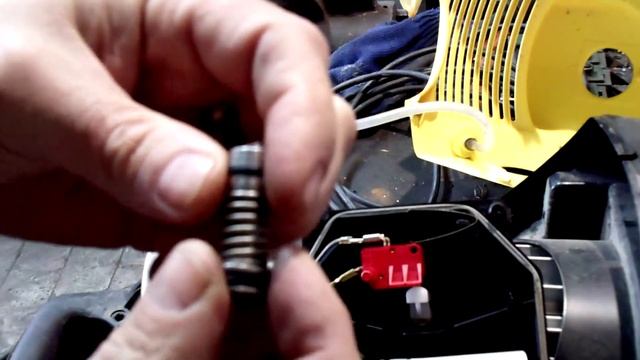 Керхер -5.20 і фреза смотреть онлайн