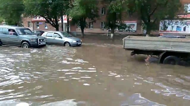 Самара плывет после дождя смотреть онлайн
