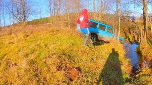 Новый Toyota Land Cruiser 300 против Jeep Grand Cherokee WK2 на бездорожье. #нетормози #tlc300 #wk2