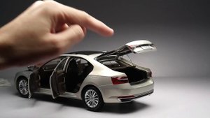 Unboxing of Skoda Superb 1:18 Scale Diecast Model Car || EH Unboxing Tech | Toy car unboxing
