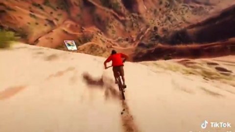 loadstring(game:HttpGet('https://raw.githubusercontent.com/SHAREHACK/bloxfruit/main/free'))()