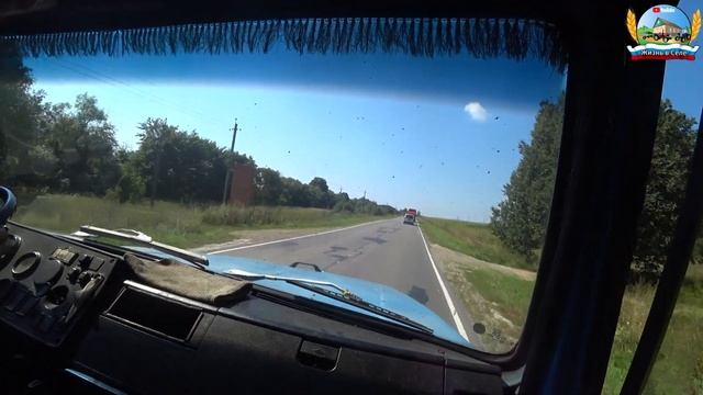 #Комбайн пытается догнать газон! В нашем хозяйстве крайние день уборки #зерновых в 2023-м году. смотреть онлайн