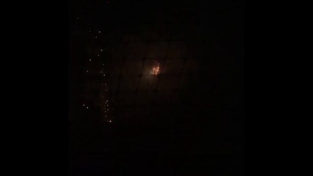 New Years fireworks in Prague Новогодние салюты в Праге
