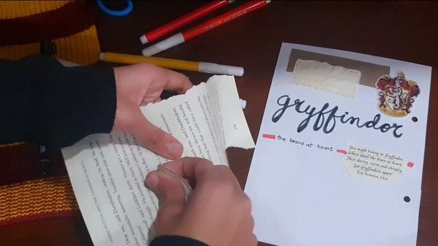 Harry Potter junk journaling with me⚡ | Harry Potter scrapbooking ⚡Theme: Gryffindor | ⚡?????????? смотреть онлайн
