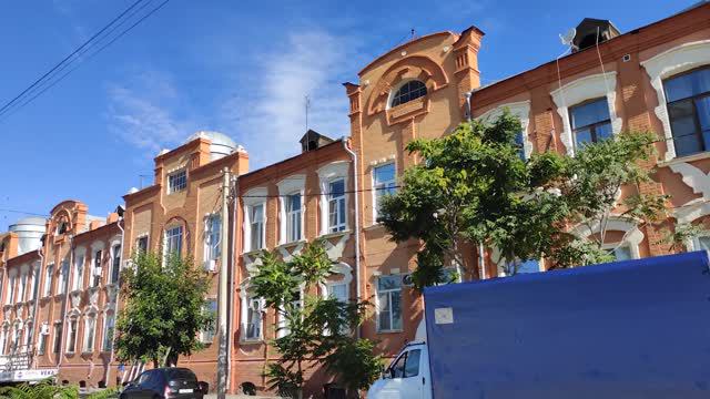 Астрахань от барокко до барака: ул. Набережная 1 мая нечетная сторона часть_2 смотреть онлайн