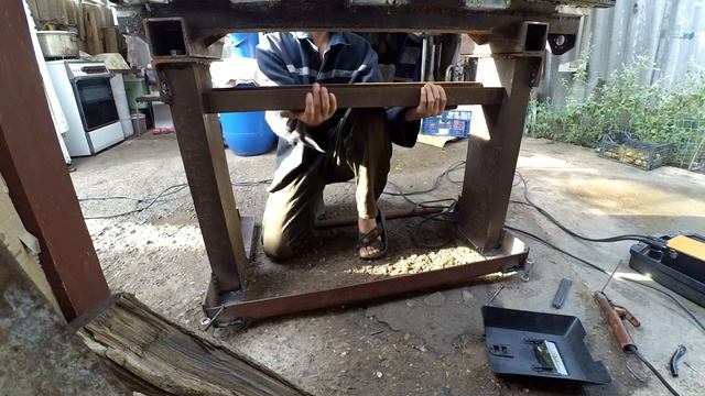 Делаю подставку-тумбу для токарного станка, часть 2 смотреть онлайн