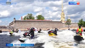 Введен запрет на передвижение гидроциклов по рекам и каналам центра Петербурга
