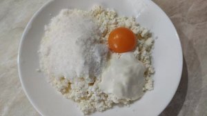 Жареные пирожки с творогом