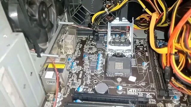 Install Pasang Processor Intel i7 3770 di Mother Board Asrock B75M