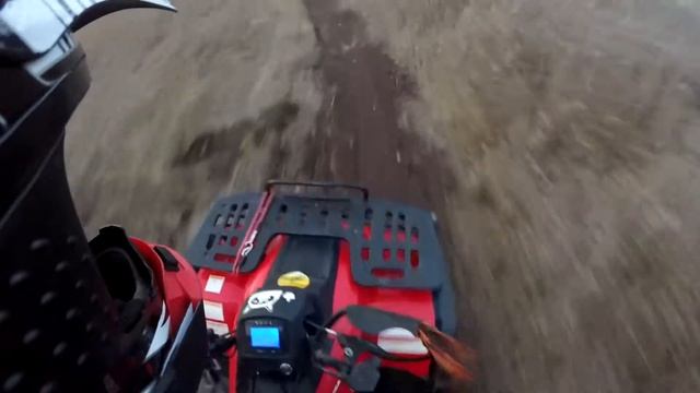 Прыжки на треке с TTR 125 смотреть онлайн