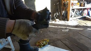 VW T4 РЕСТАВРАЦИЯ, СУПОРТА, КОЛОДКИ, ДИСКИ, ПЫЛЬНИКИ, НАПРАВЛЯЙКИ.