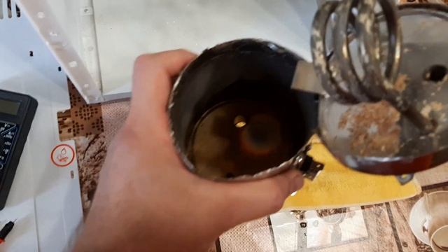 Кулер для бутилированной воды , выбивает ДИФ, распилим колбу с теном. смотреть онлайн