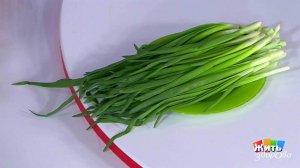 Собираем первую зелень. Жить здорово! Фрагмент выпуска от 08.05.2018