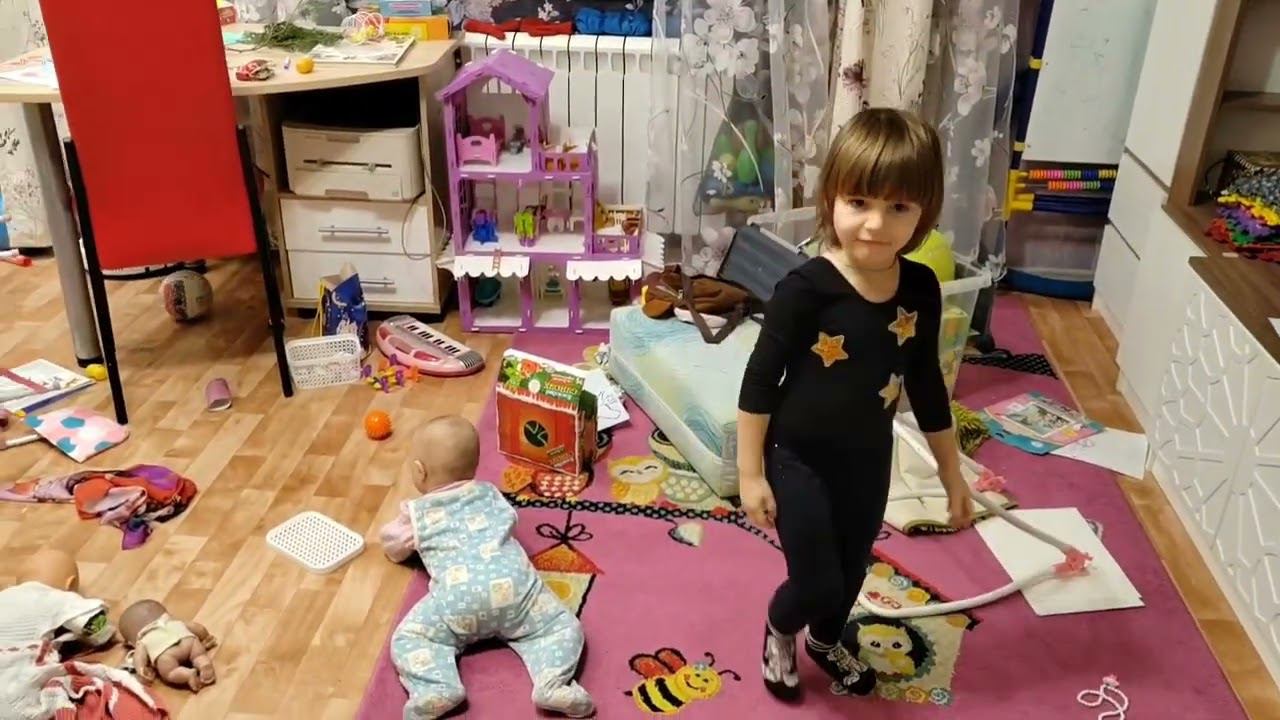 Просто приходил Серёжка, поиграли мы немножко #ксюшаимаша #супернастуся #квартира #уборка #бардак
