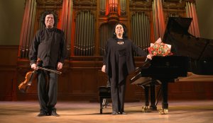 Играет Максим Федотов