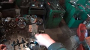 Началось в колхозе утро 3/14. Регулируем клапана ЯМЗ 236.