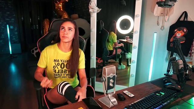 ? RGB LED TUBE 360 / СВЕТОВАЯ ПАЛКА ДЛЯ ВИДЕО - ЦВЕТНОЙ ФОН