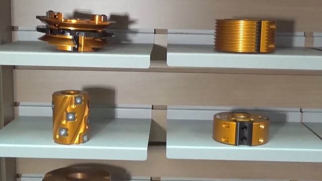 CMT (презентация): фрезы, пильные диски, свёрла, зенкеры, патроны, цанги, приспособления смотреть онлайн