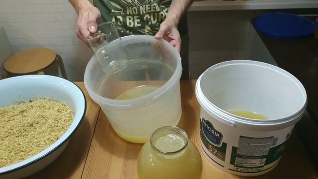 Сколько мёда в забрусе?