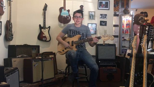 Fender Shortboard Mustang and Men's Yellow Sweater смотреть онлайн