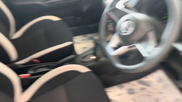 Nissan Note, 2018 год смотреть онлайн