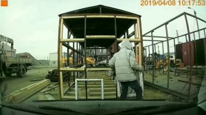 Монтаж окон в вагончике