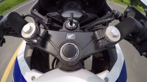Honda CBR 300R - Shoreline Cruise and Top Speed Runs!