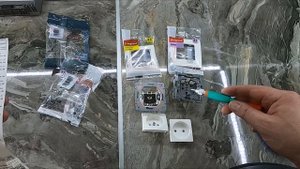 Две розетки Legrand. Сравнение со стороны обычного покупателя.
