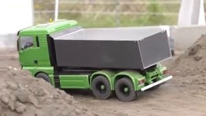 Радиоуправляемые грузовики! Крушение грузовика RC! Ручной радиоуправляемый бульдозер