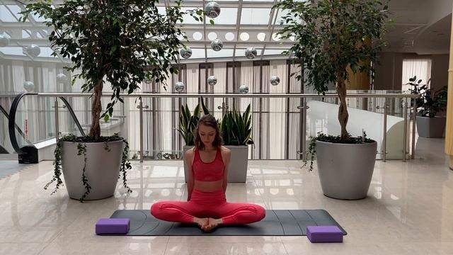 День 2. Первые шаги к нижним балансам на руках. смотреть онлайн